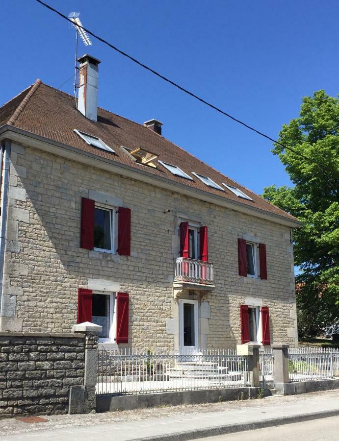 Maison D'Hotes & Spa La Vallee Des Reves Nods ภายนอก รูปภาพ