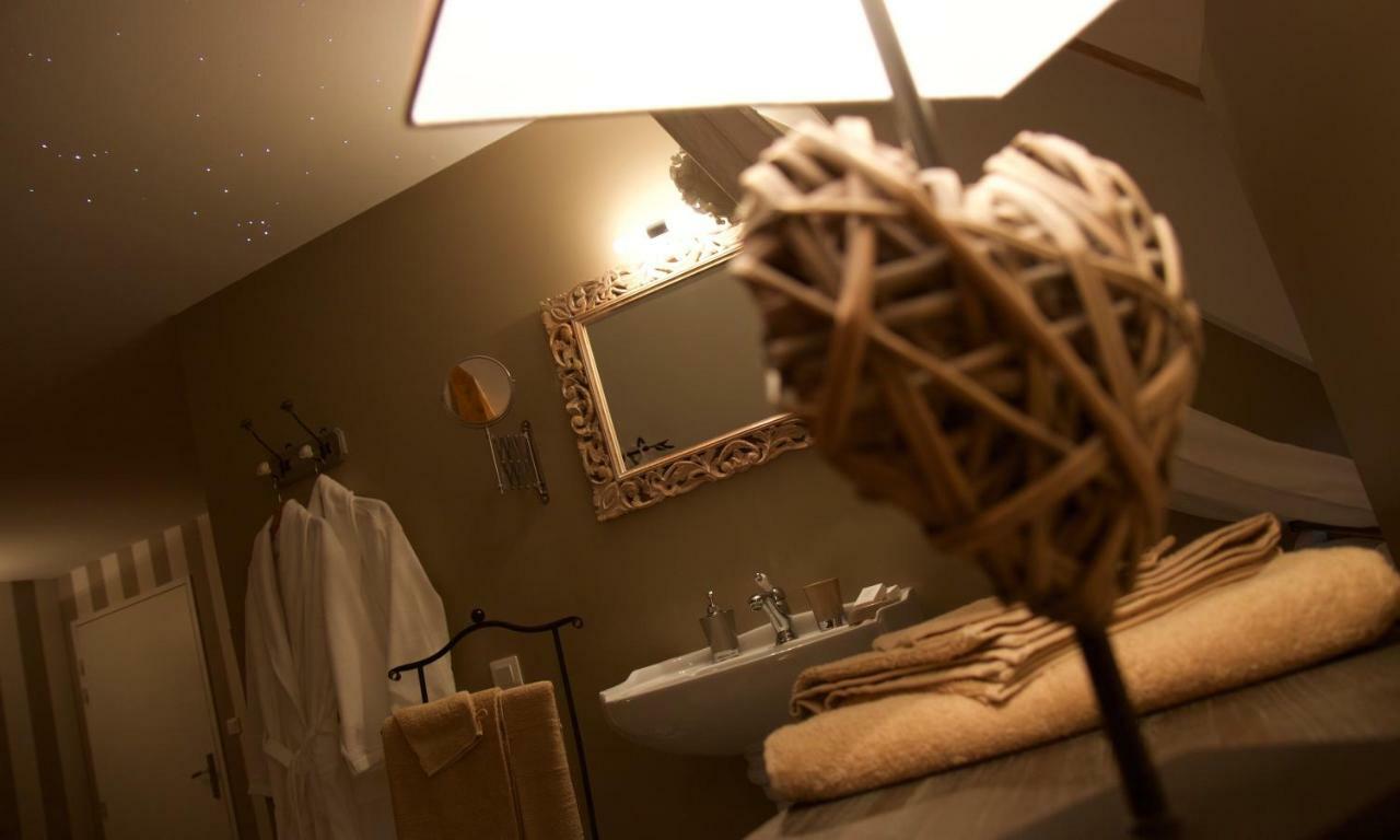 Maison D'Hotes & Spa La Vallee Des Reves Nods ภายนอก รูปภาพ